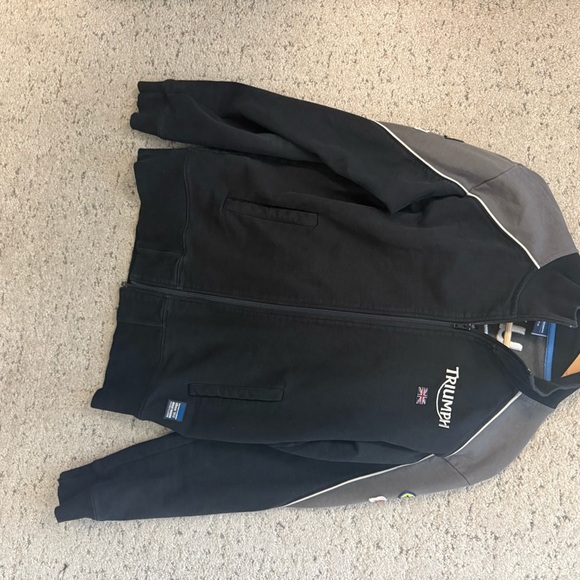 Triumph S Good used VINTAGE Black and Gray sweatshirt with jacket vibe patched - Picture 9 of 15